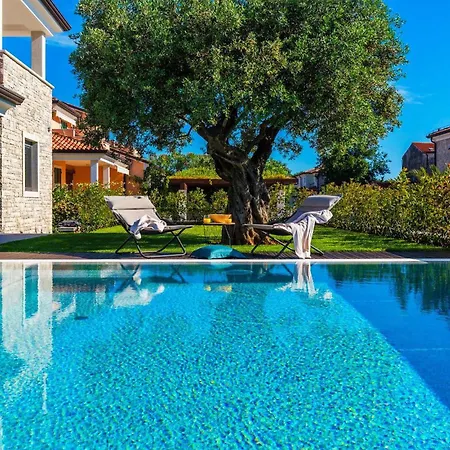 Vista Savudrija أوماغ